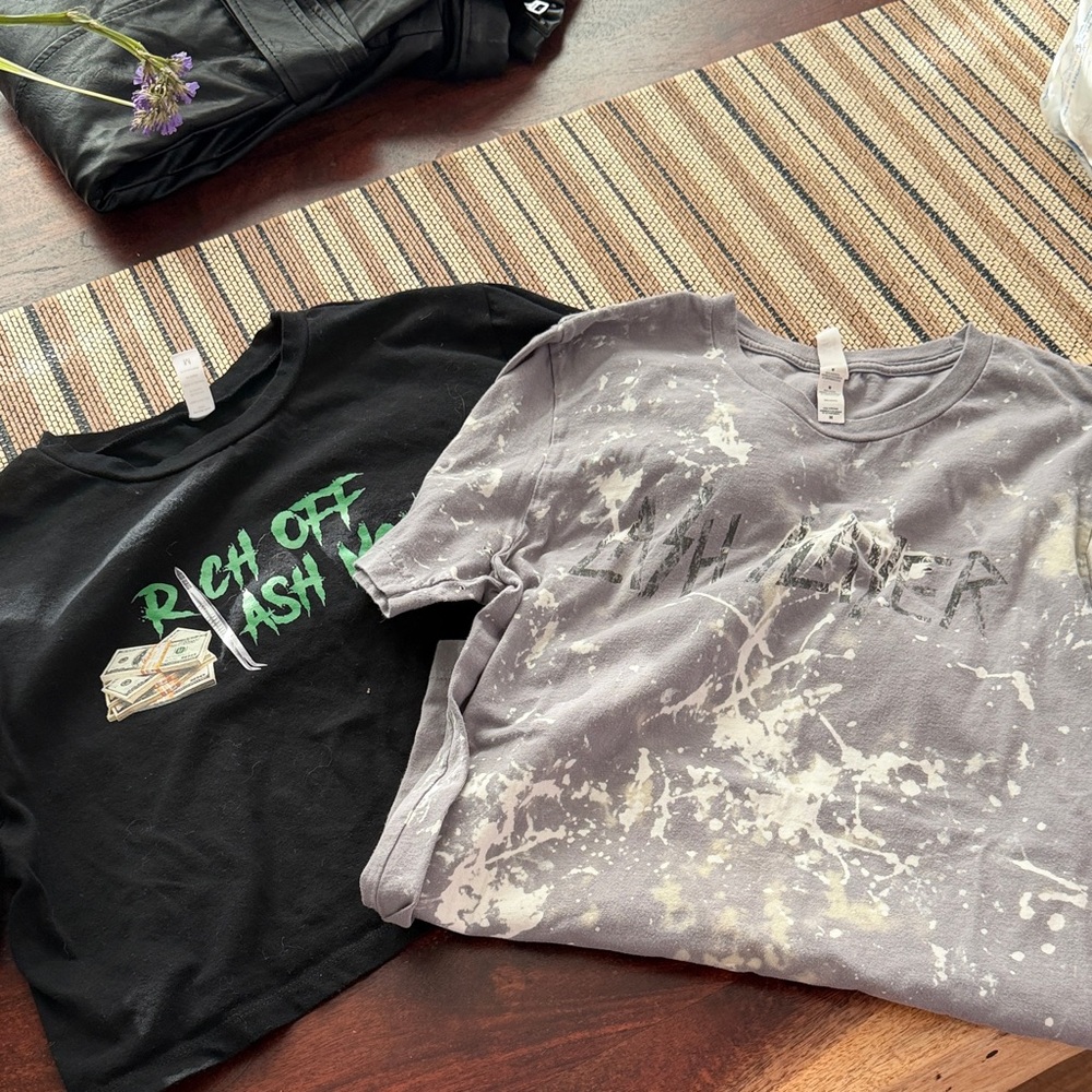 Lash shirts